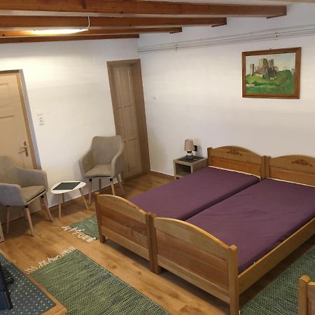 Apartament Devenyi Vendeghaz Csesznek Zewnętrze zdjęcie