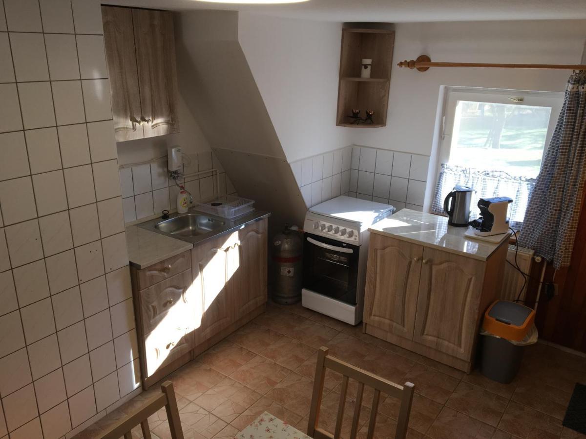 Apartament Devenyi Vendeghaz Csesznek Zewnętrze zdjęcie
