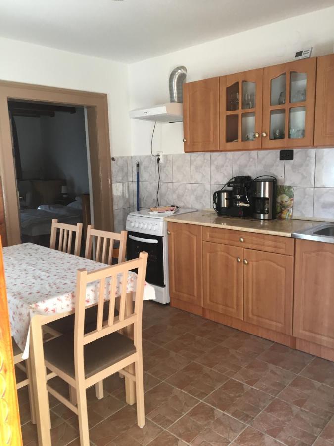 Apartament Devenyi Vendeghaz Csesznek Zewnętrze zdjęcie