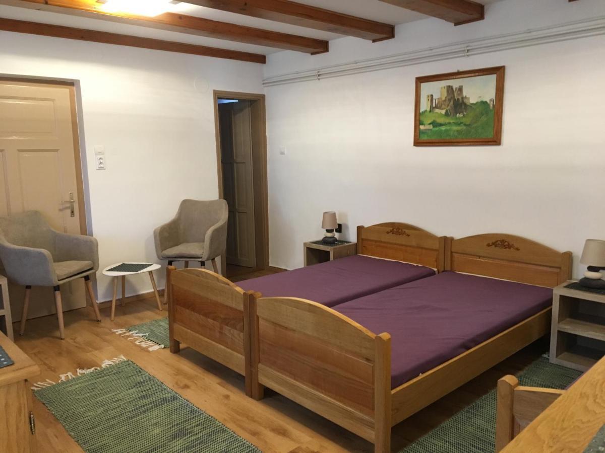 Apartament Devenyi Vendeghaz Csesznek Zewnętrze zdjęcie
