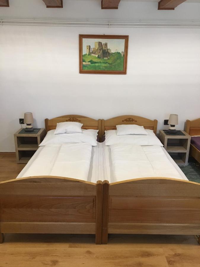 Apartament Devenyi Vendeghaz Csesznek Zewnętrze zdjęcie