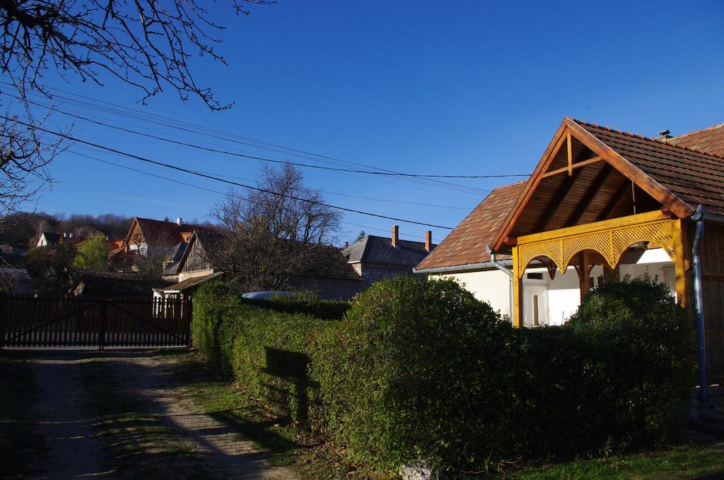 Apartament Devenyi Vendeghaz Csesznek Zewnętrze zdjęcie